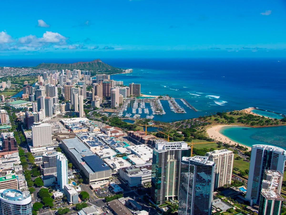 Ala Moana Center in Honolulu, Hawaii — the world’s largest open-air shopping mall near Waikiki condos and Ala Moana Beach Park